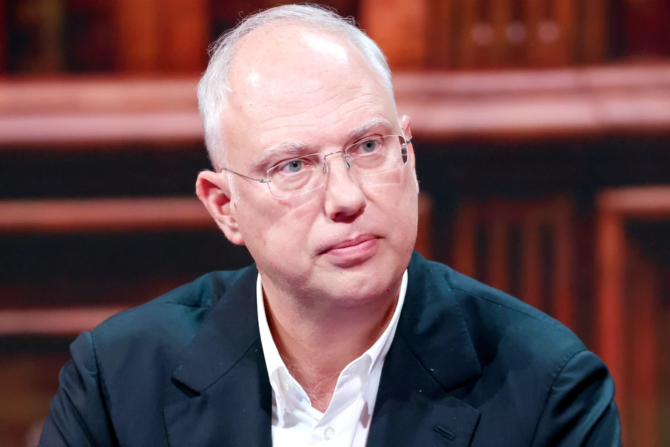 Кирилл Дмитриев, будучи выпускником Стэнфорда и Гарвардской школы бизнеса, а также имея опыт работы в инвестбанке Goldman Sachs, выступил в уникальной роли посланника, способного говорить с американцами на одном языке. Фото: Сергей Карпухин/ТАСС.