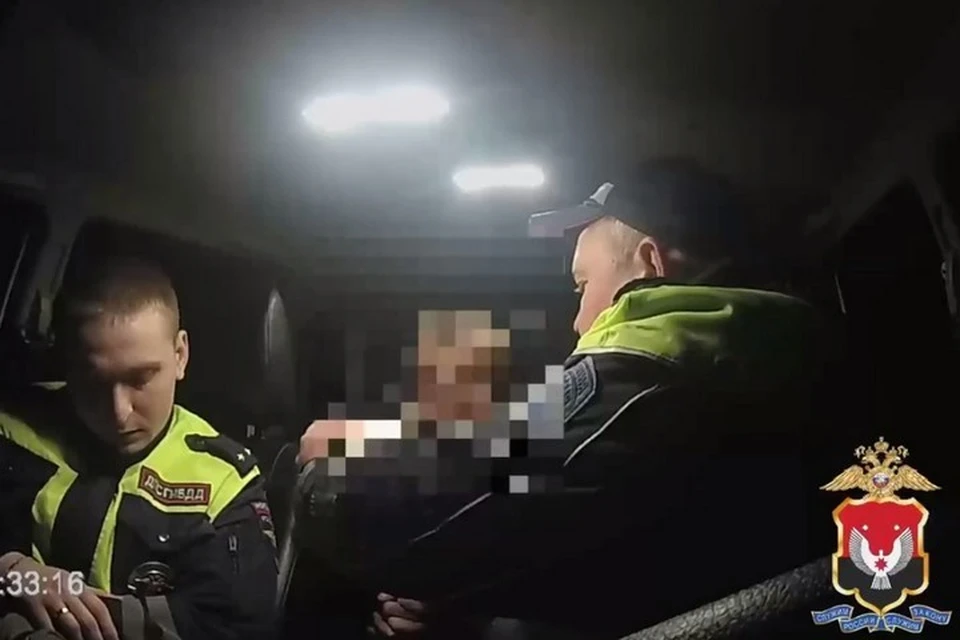 Составлены административные материалы. Фото: пресс-служба МВД по Удмуртии