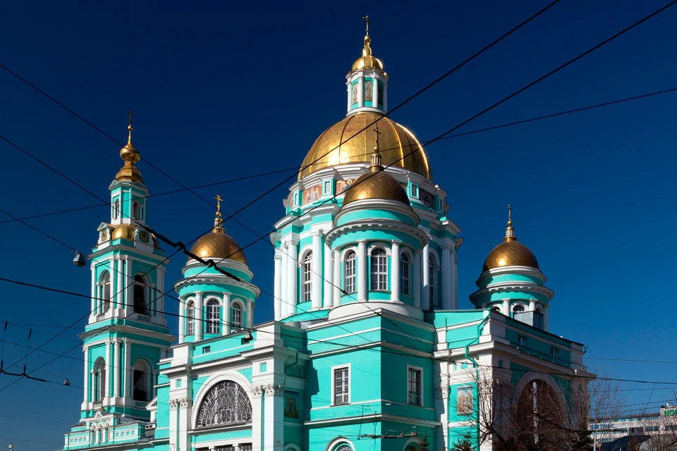 Богоявленский собор по праву считается одним из самых красивых храмов Москвы. Фото: Philip Mowbray/Shutterstock/Fotodom