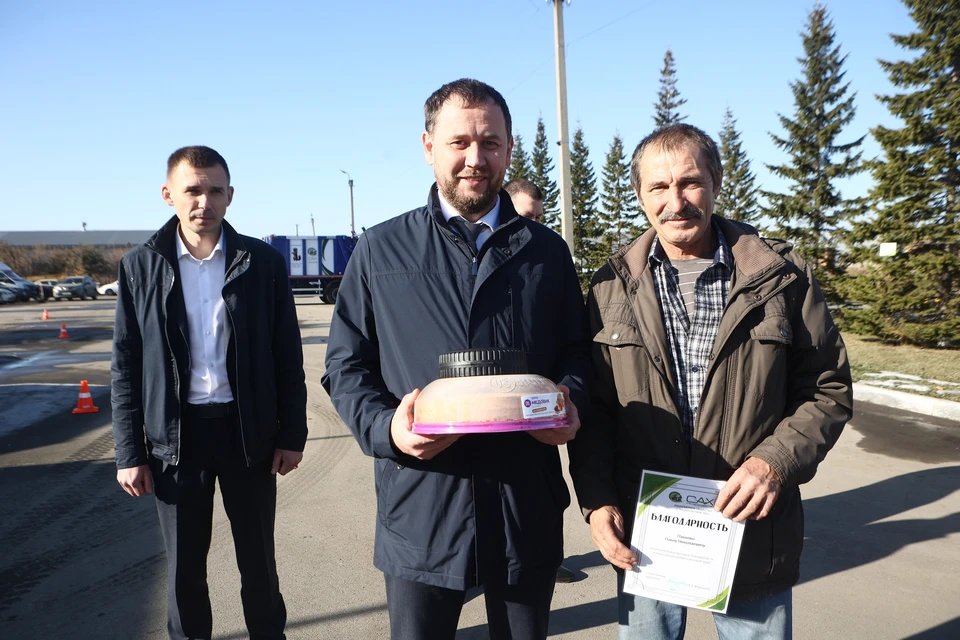 В «Спецавтохозяйстве» отпраздновали День автомобилиста Фото: Предоставлено пресс-службой АО «САХ»