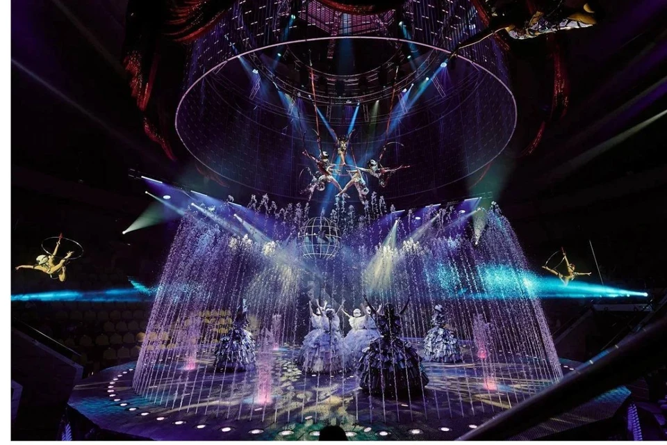 В Самарском цирке состоялась премьера шоу фонтанов «Принц цирка». Фото: предоставлено «Комсомолке».