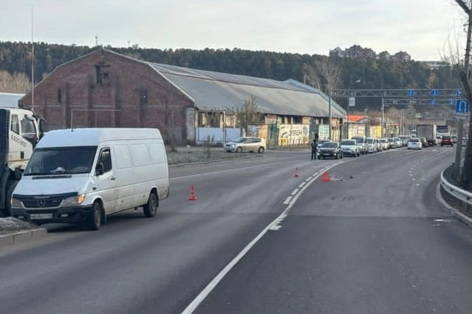 В Иркутске на улице Воронежская 52-летний водитель иномарки сбил пешехода. Фото: пресс-служба городской Госавтоинспекции