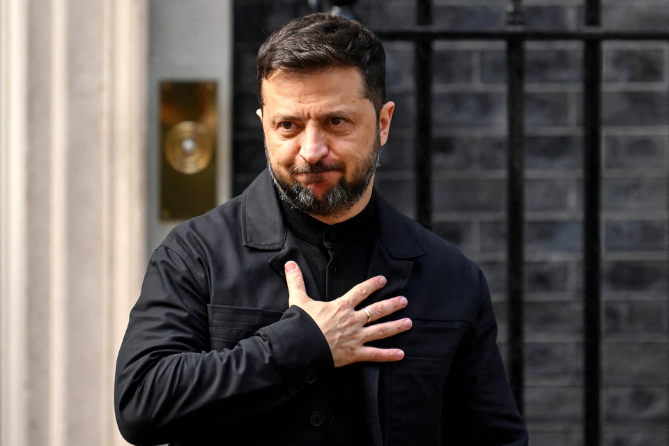 В последние дни Зеленский демонстрирует сознание настолько раскрепощенное, что оно практически никак не соотносится с реальностью