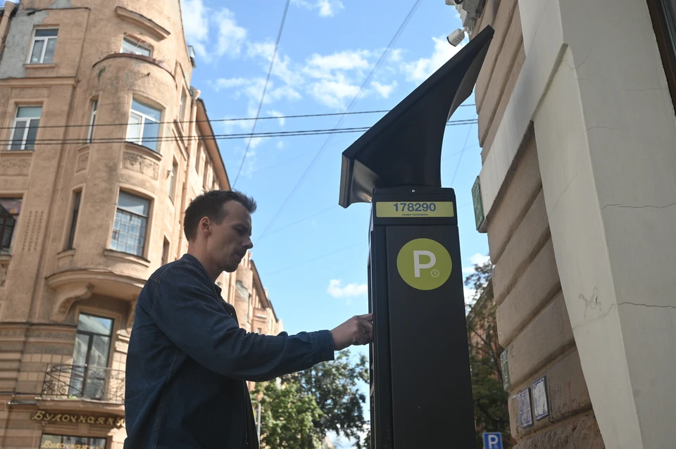 Тарифы пересмотрят не раньше, чем через год.