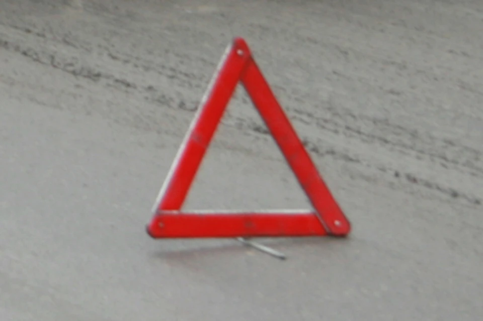 В селе Новолуговое под Новосибирском Toyota сбила женщину.