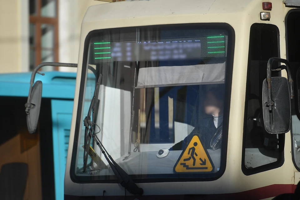 В Таганроге 51-летняя женщина была сбита трамваем на пешеходном переходе.