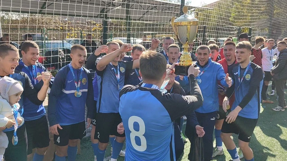 Нововасильевцы празднуют победу