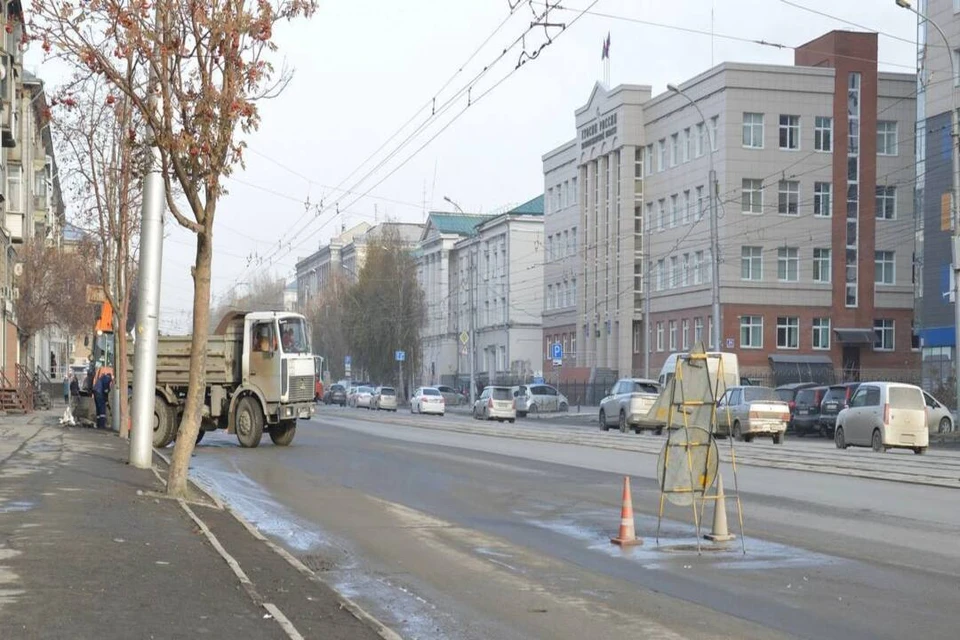 На проспекте Дзержинского отремонтировали ливневку и обновили асфальт. Фото: мэрия Новосибирска