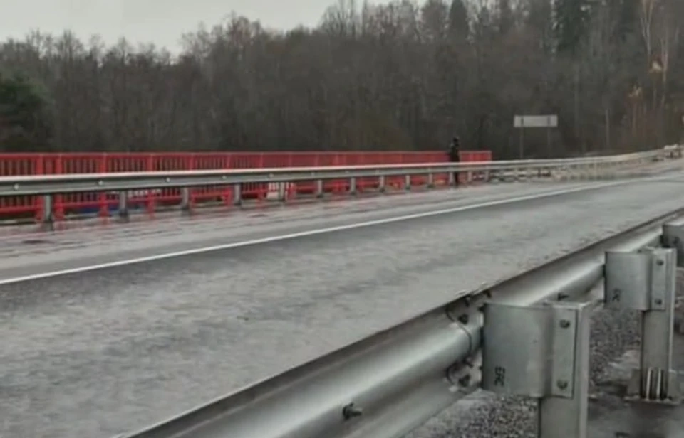 В Ферзиковском районе отремонтировали мост на трассе Калуга-Таруса.
