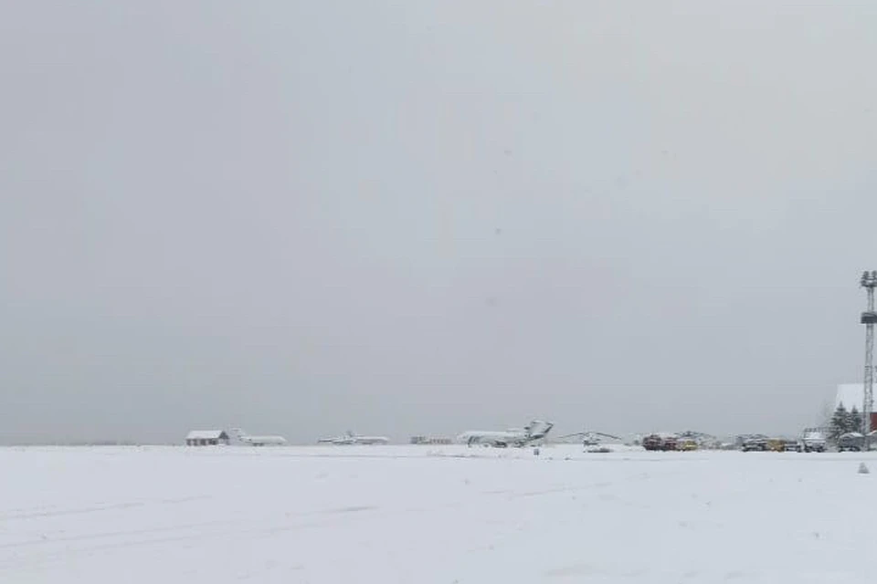 Аэропорт Братска закрыли на несколько часов из-за снегопада. Фото: пресс-служба аэропорта Братска