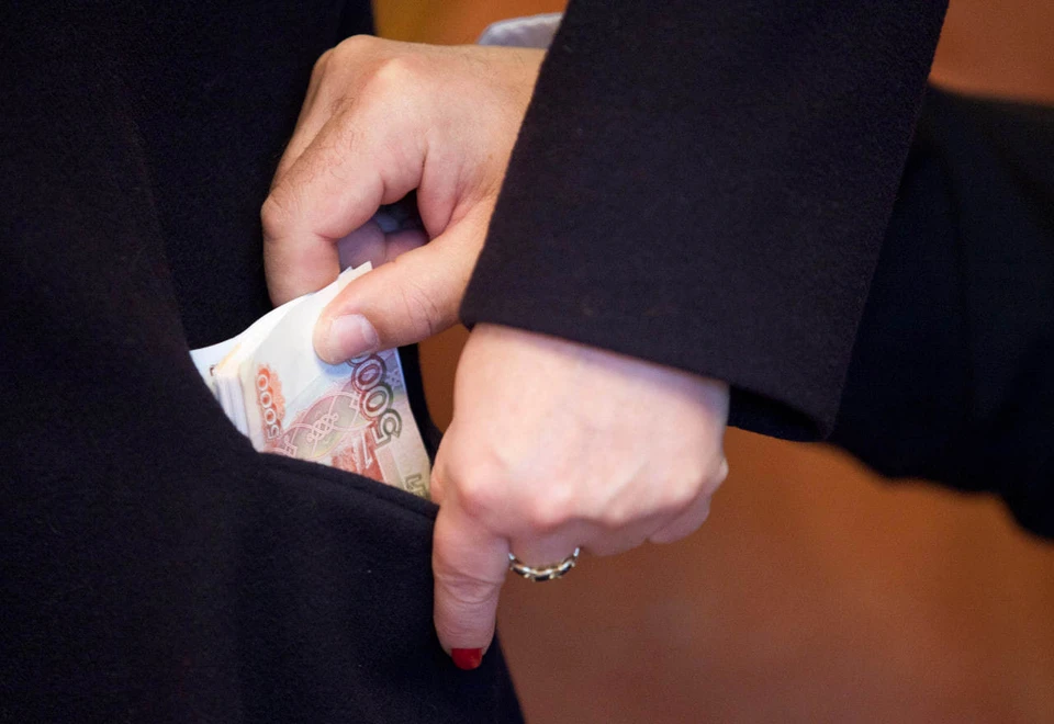 В Ангарске экс-начальницу энергосбыта осудят за крупную взятку.