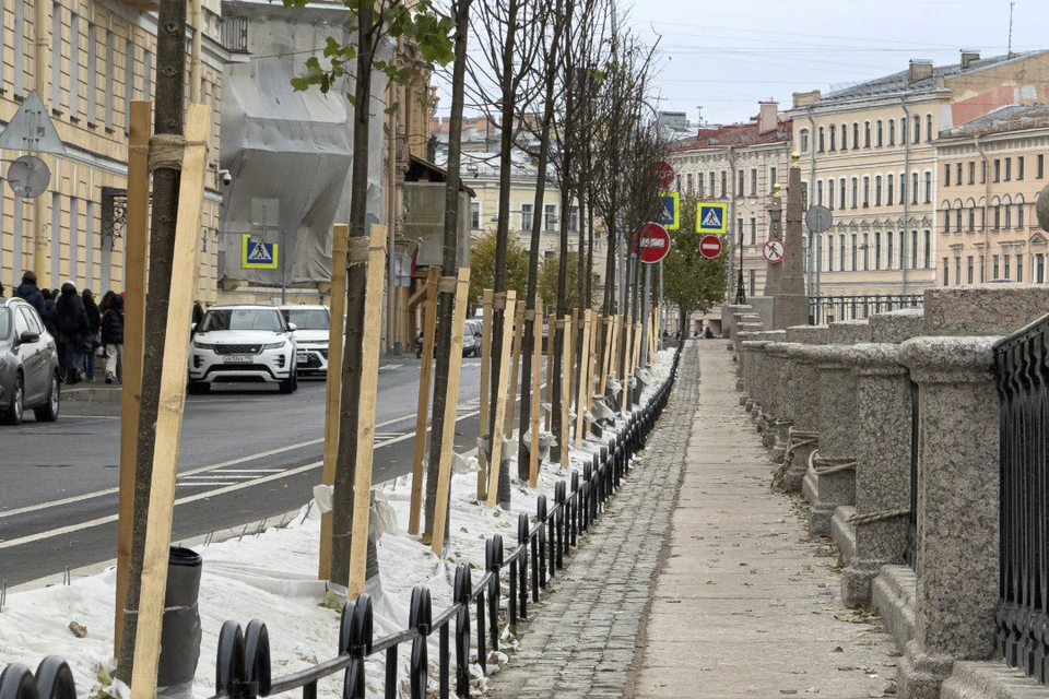 Восстановили также старинную облицовку. Фото: t.me/mostotrest_spb
