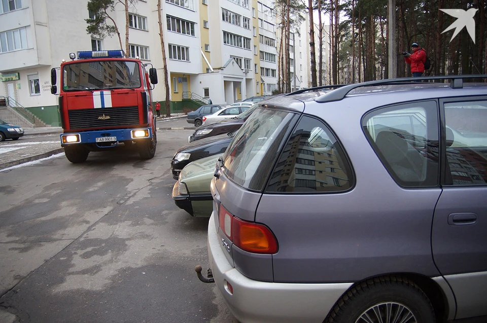В Минске парень и девушка с балкона звали на помощь во время пожара. Фото используется в качестве иллюстрации: архив «КП».