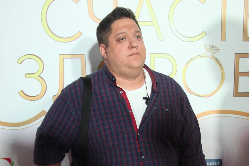 После продолжительной болезни умер Роман Попов