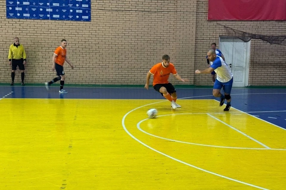 Сотрудники СК России по ДНР приняли участие в товарищеском футбольном матче. Фото: СК России по ДНР