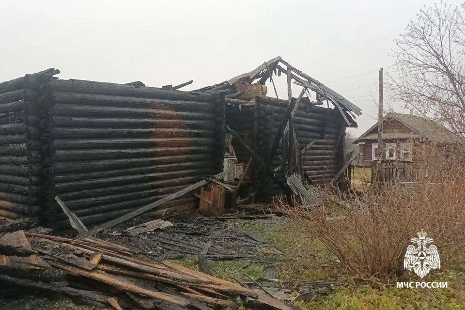 Площадь пожара – 186 кв.м. Фото: МЧС Удмуртии