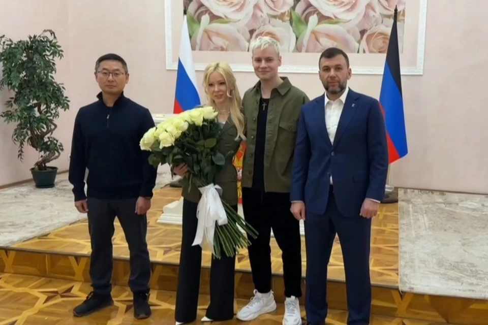 Ярослава Дронова и Екатерину Мизулину после свадьбы пригласили в Херсонскую область. Фото: тг-канал Екатерины Мизулиной