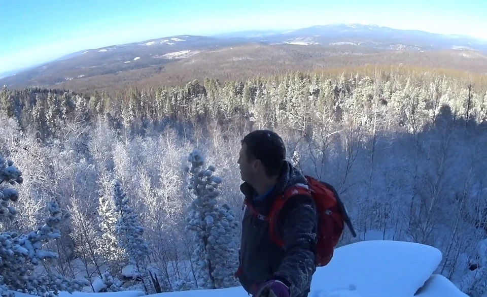 В тайге связь есть только на возвышенностях. Фото: YouTube-канал «Владимир Стригунов»
