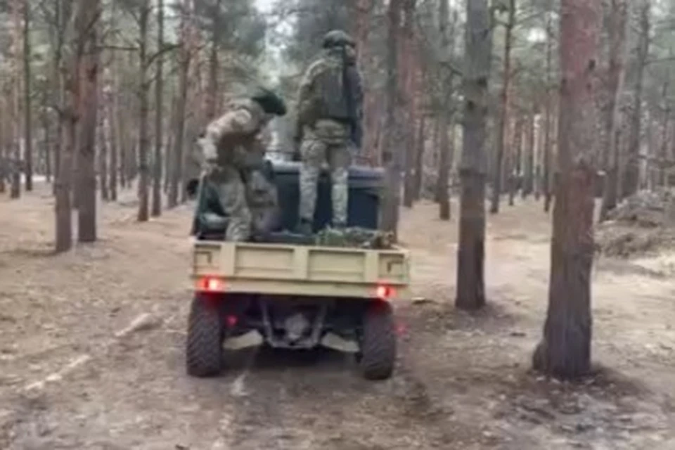 Российские мотострелки уничтожили вражеский передатчик на острове дельты Днепра