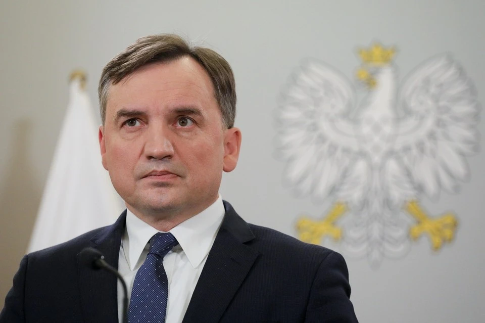 Прокуратура Польши постановила задержать экс-министра юстиции Зебро