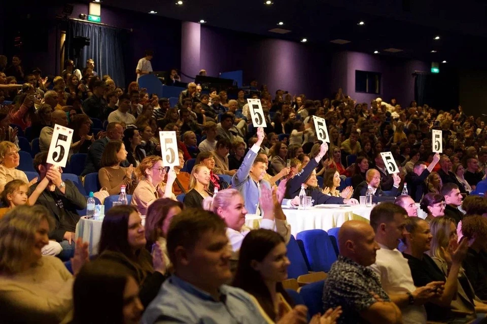 Губернатор Кубани поздравил КВНщиков с их профессиональным праздником. Фото: пресс-служба администрации Кубани