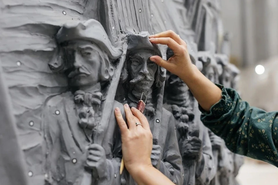 Памятник возводят в Петербурге. Фото: t.me/lakhtacenter