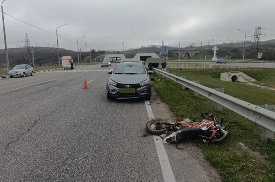 С травмами в больницу был доставлен 13-летний житель Георгиевского округа. Фото: ГАИ СК.