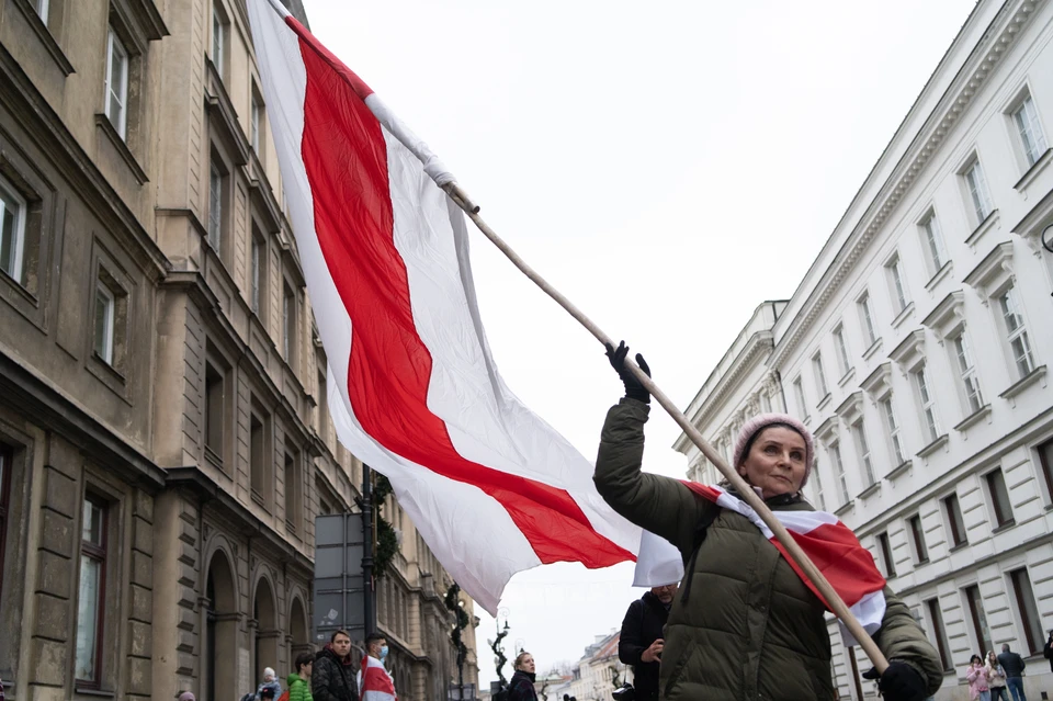 Поддержка украинских беженцев в Польше сократилась почти в два раза