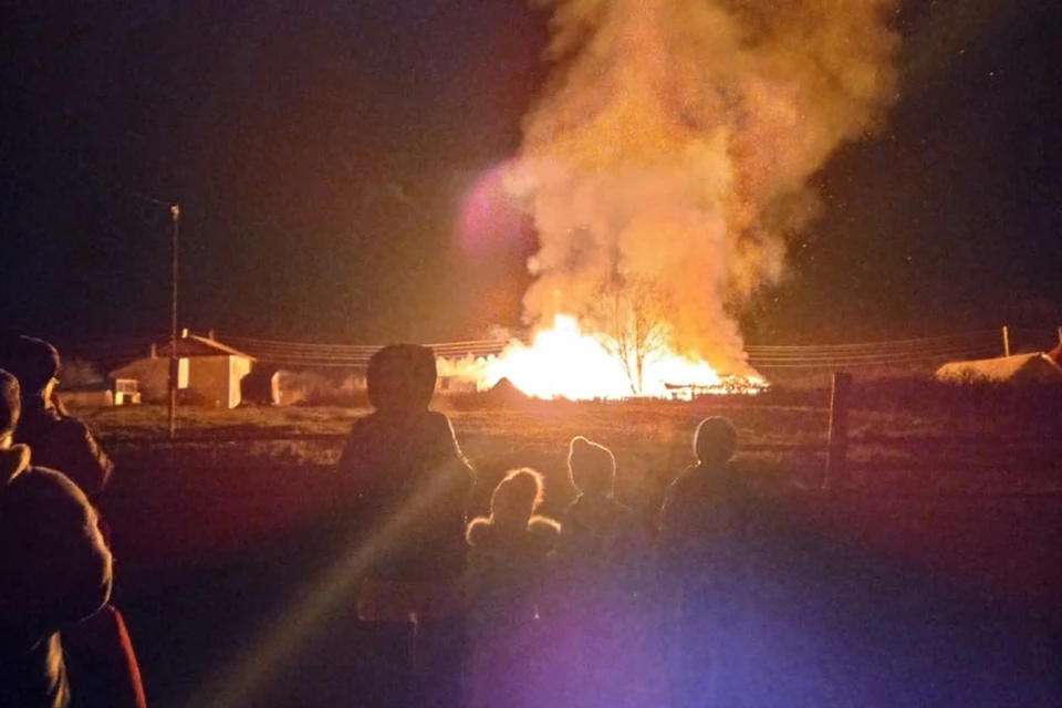 Дом вспыхнул как спичка. Фото предоставлено пострадавшими.