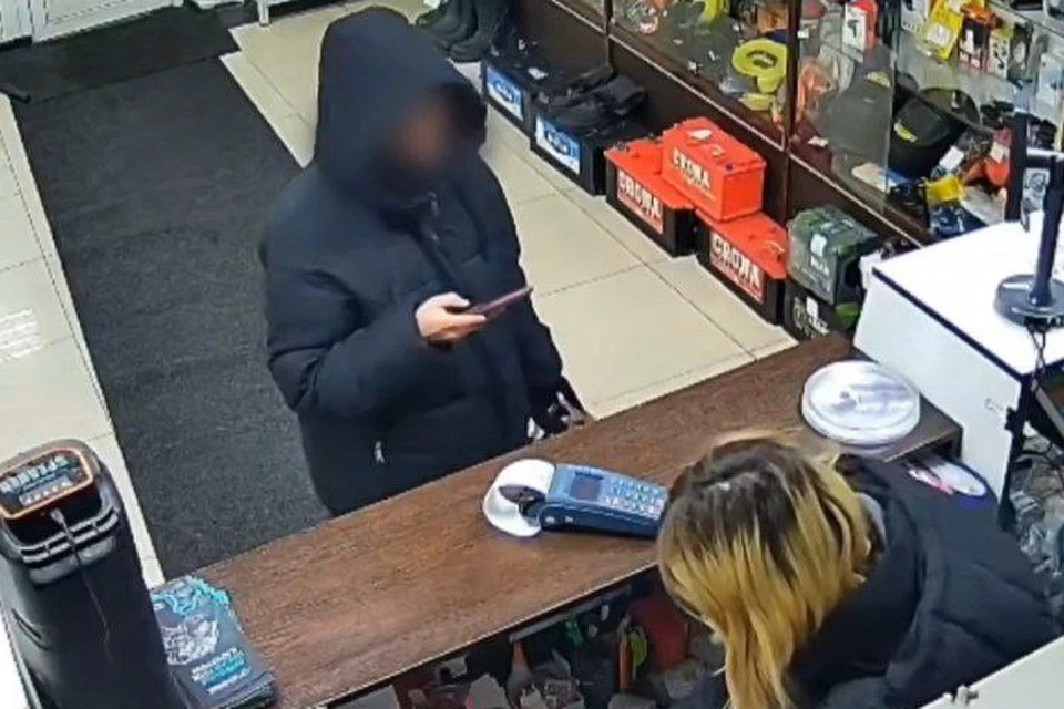 Полицейские задержали 24-летнюю девушку, подозреваемую в поджоге подстанции в Киренске