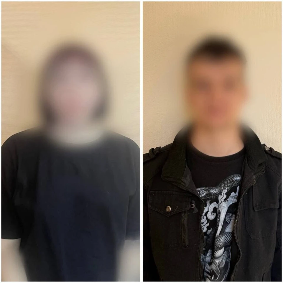 Астраханские полицейские пресекли распространение экстремистской символики. Фото: УМВД России по Астраханской области