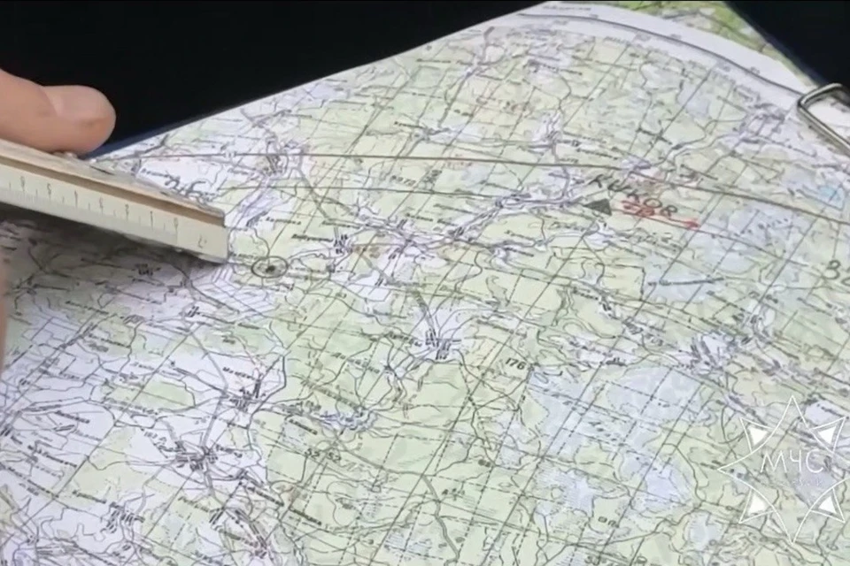 Волонтеры смогли найти велосипед пропавшего под Березино мальчика. Фото: скриншот с видео МЧС Беларуси