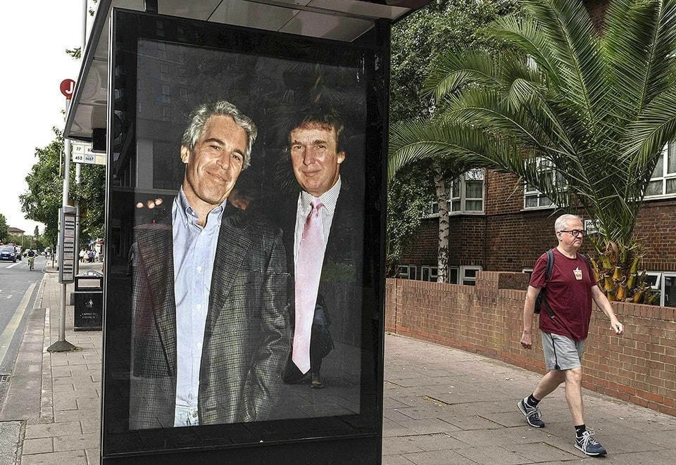 Незадолго до ареста Эпштейн упомянул о психическом состоянии Трампа, заявив, что его поведение «граничит с безумием»