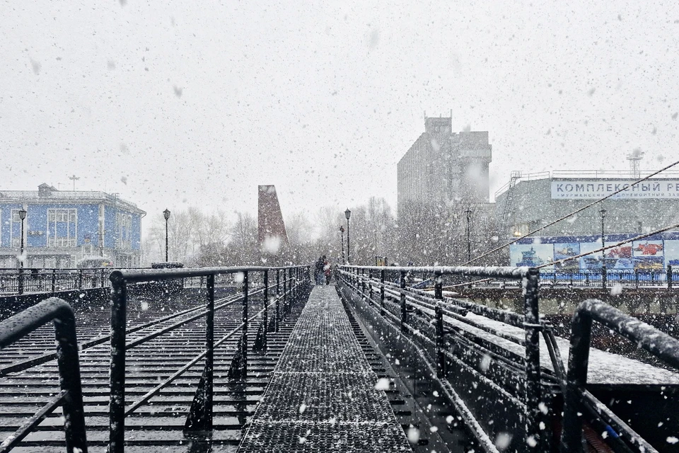 Публикуем фото и видео последствий сильного снегопада.