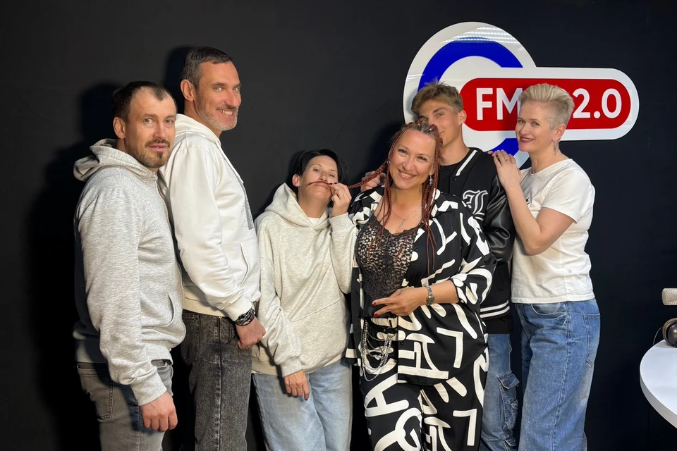 Поздравляем коллектив «Севастополь FM»! Фото: Юлия Литовченко