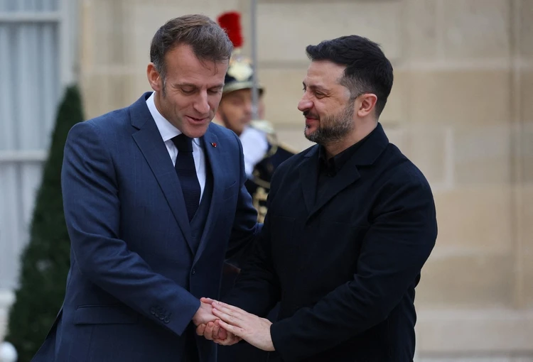 Шкура неубитого «Рафаля»:  визит Зеленского к Макрону закончился страшным конфузом