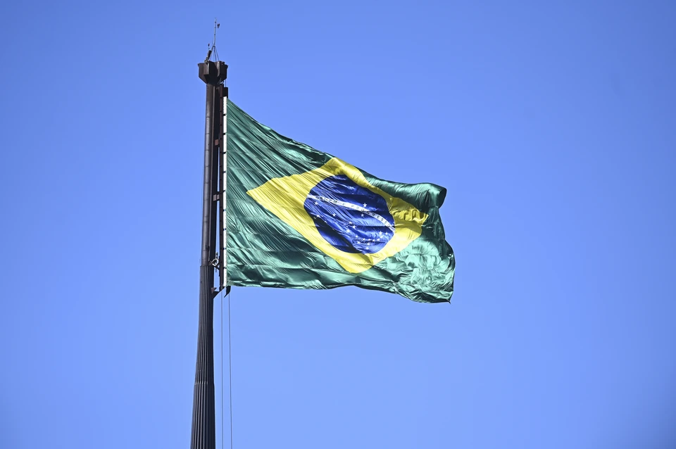 Президент Бразилии запретил использовать гендерно-нейтральные слова в документах