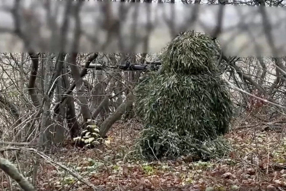 Минобороны России демонстрирует кадры боевой работы снайперов мотострелкового полка 25-й общевойсковой армии группировки войск «Запад»