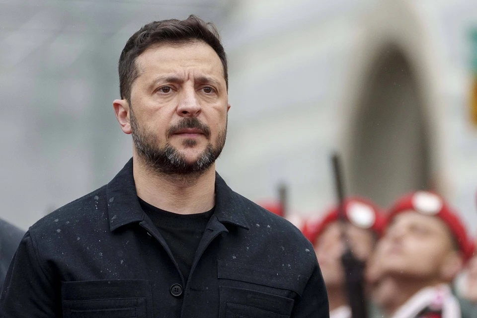 Зеленский — выгодоприобретатель: экс-сотрудник СБУ указал на главное лицо всей коррупции на Украине