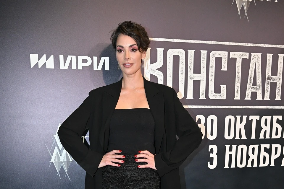 У голливудской актрисы Софьи Ская сгорел Rolls-Royce в Петербурге