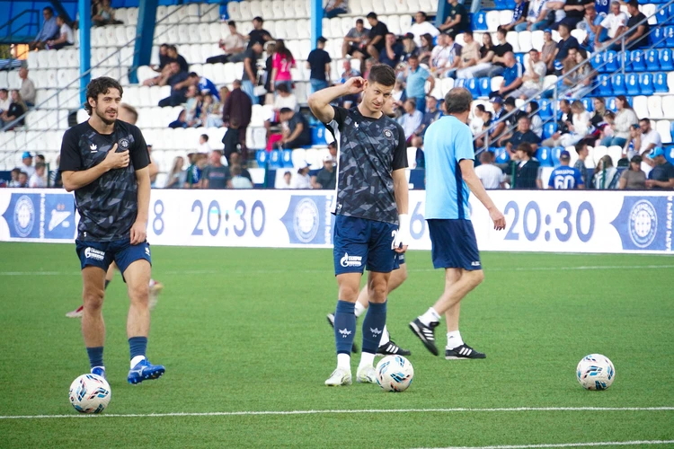 Футбольный клуб «Оренбург» свел вничью матч РПЛ с калининградской «Балтикой»