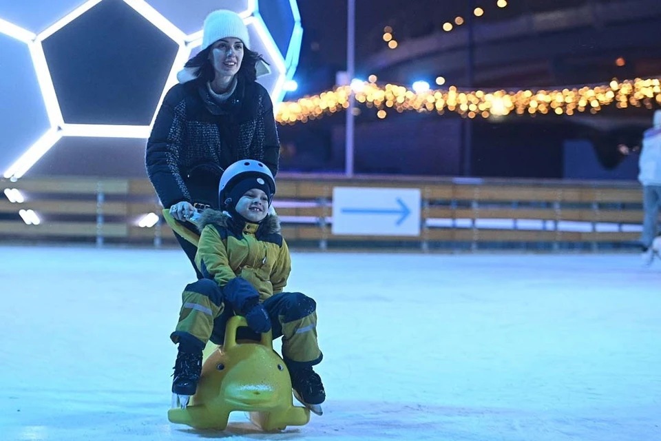 На полноценный режим каток перейдет 29 ноября.