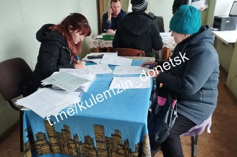 Жители получили помощь в оформлении необходимых документов. Фото: ТГ/Кулемзин