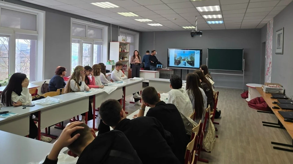 В мастер-классе приняли участие старшеклассники трёх сельских школ Наримановского района