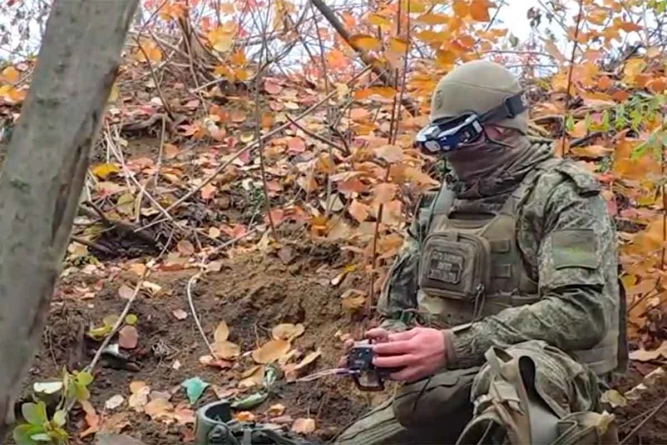 Минобороны России демонстрирует кадры боевой работы операторов подразделения беспилотных систем