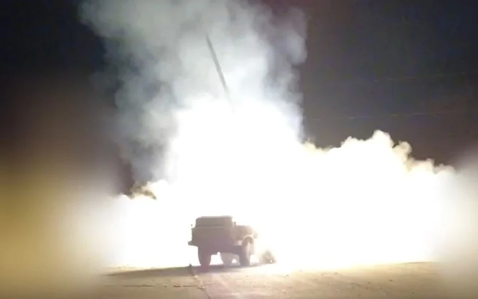 Кадры боевой работы соединений морской пехоты действующей в интересах ГрВ Центр