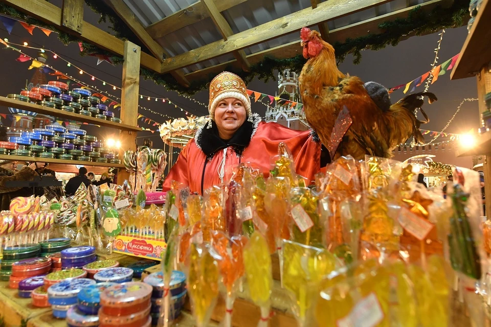 Сейчас администрация собирает списки предпринимателей, желающих представить на ярмарках своб продукцию.