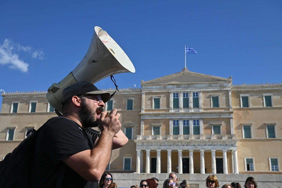 Глава парламента Какламанис: Греция многого лишилась из-за поддержки Украины