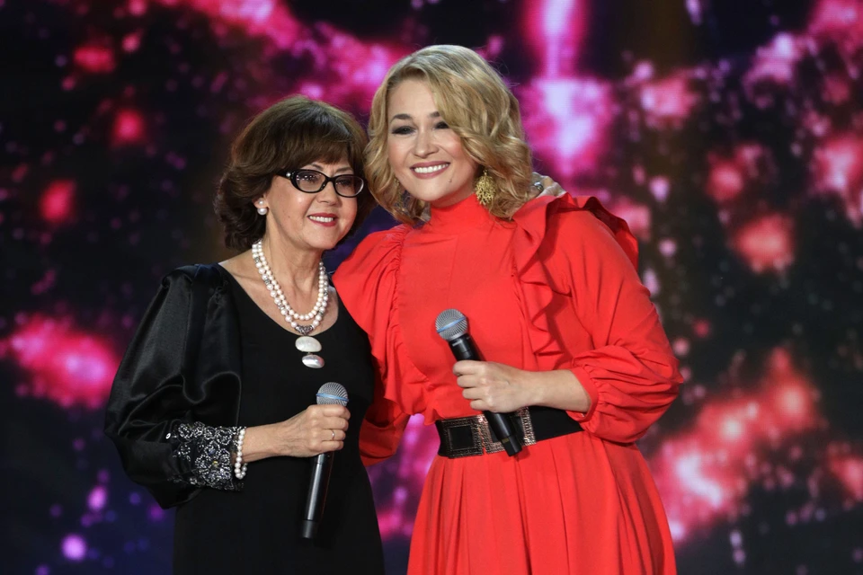 Ядвига Поплавская с дочерью Анастасией Тиханович.