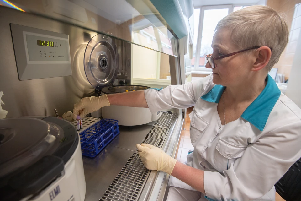 Более 47 тысяч зараженных живет в Петербурге.